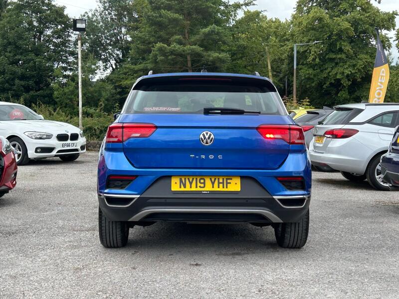 VOLKSWAGEN T-ROC