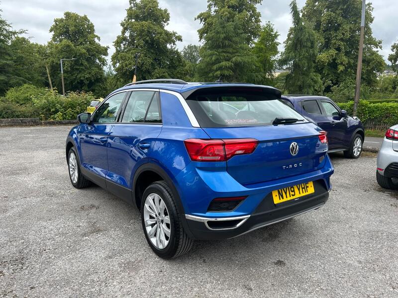VOLKSWAGEN T-ROC