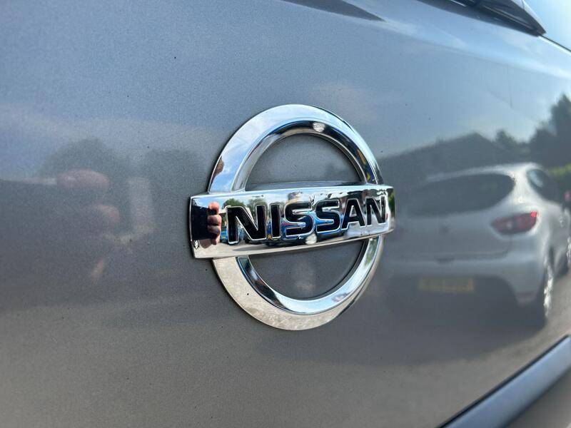 NISSAN NV200