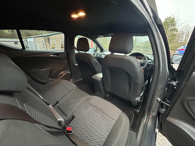 VAUXHALL ASTRA