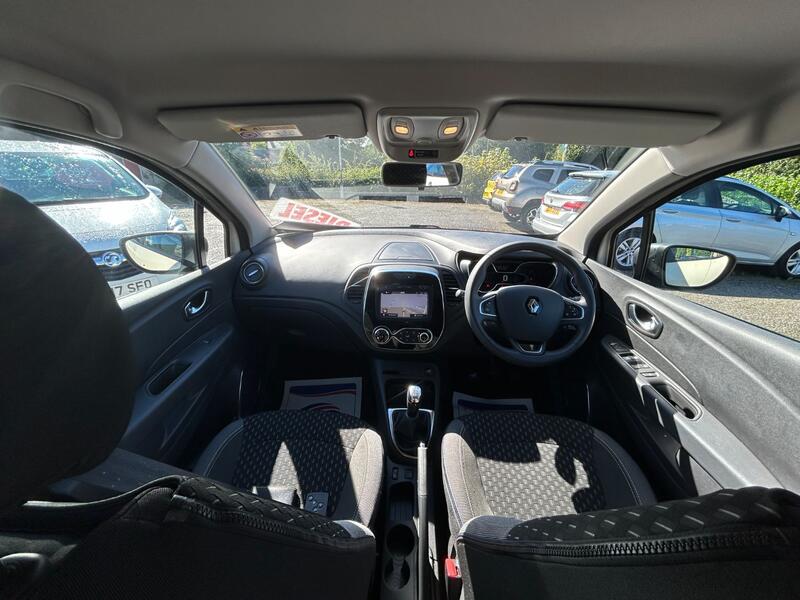 RENAULT CAPTUR