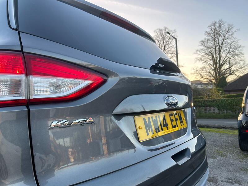 FORD KUGA