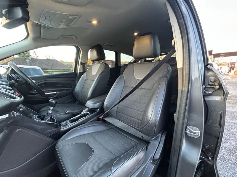 FORD KUGA