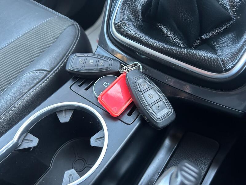 FORD KUGA