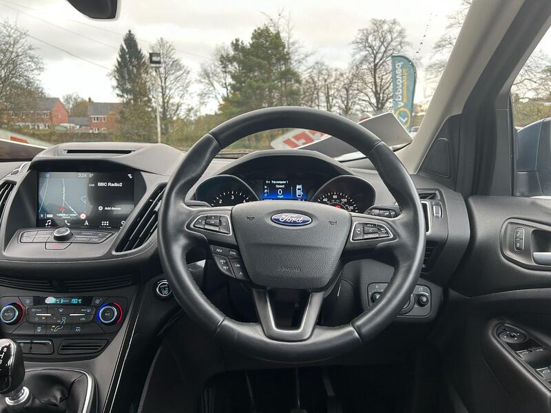 FORD KUGA