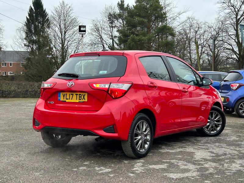 TOYOTA YARIS