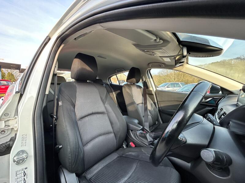 MAZDA MAZDA3