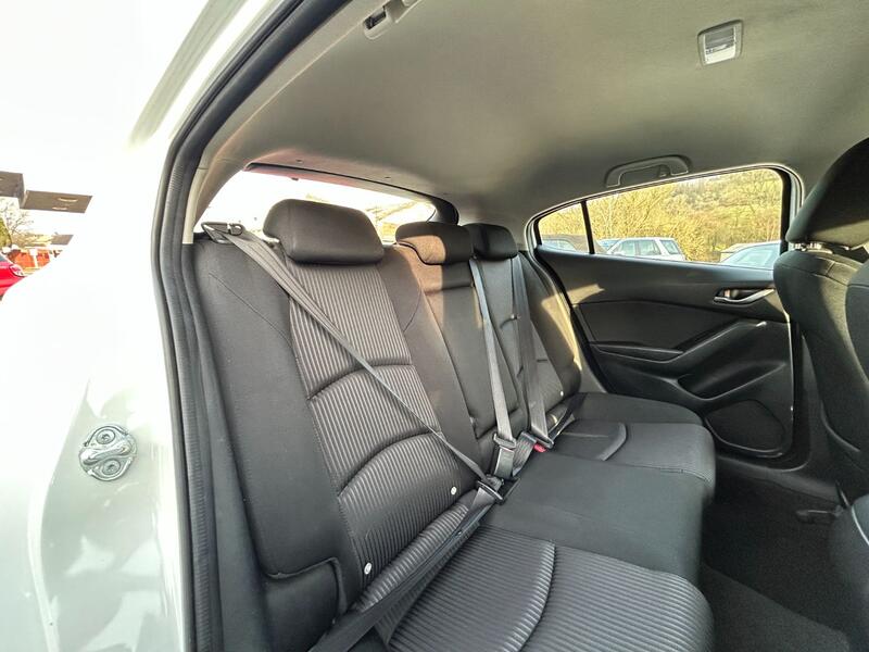 MAZDA MAZDA3