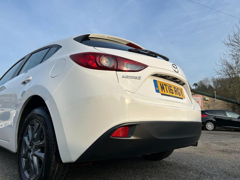 MAZDA MAZDA3