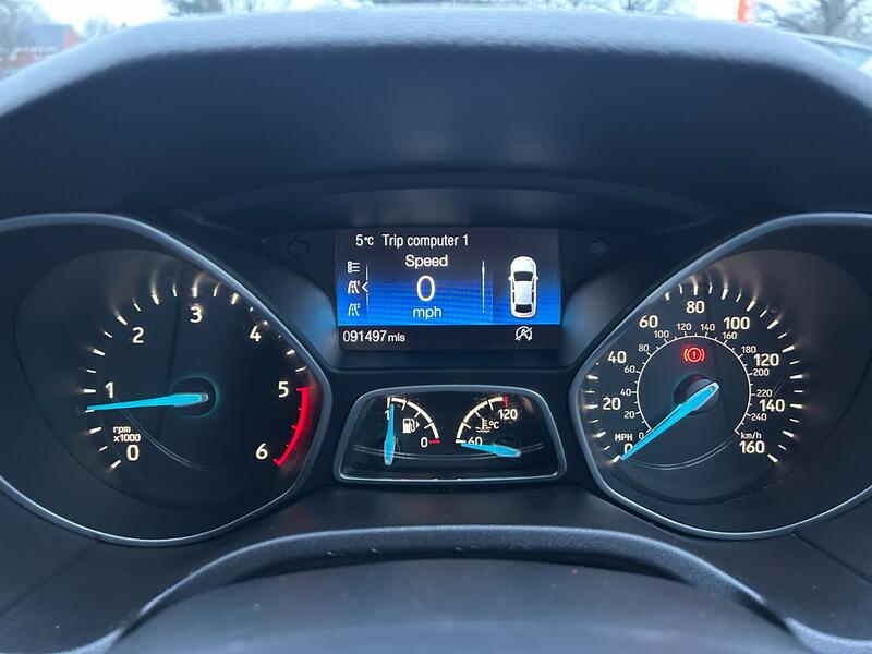 FORD FOCUS