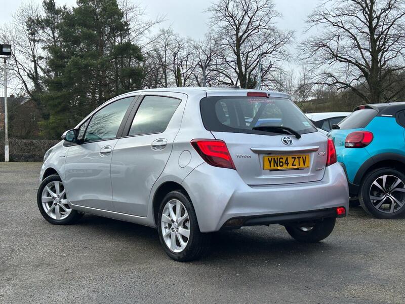 TOYOTA YARIS