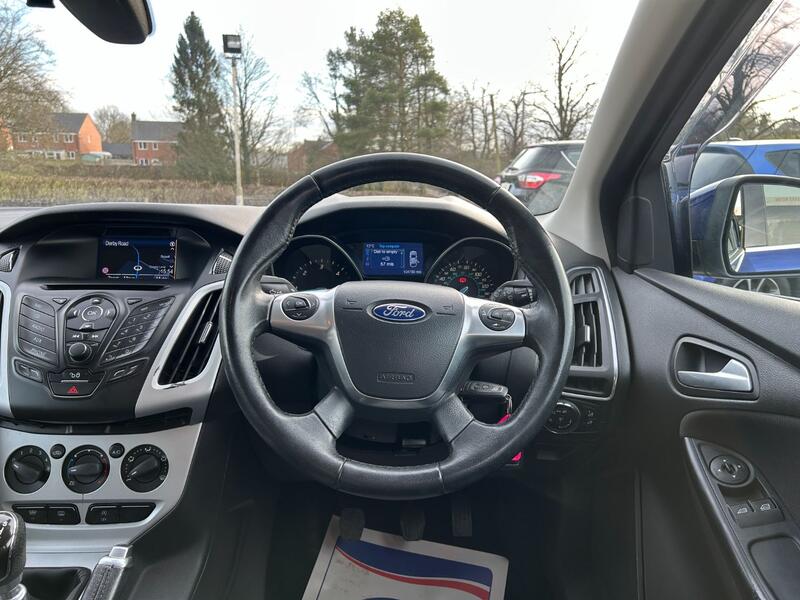 FORD FOCUS
