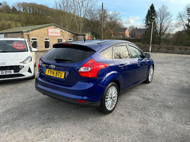 FORD FOCUS
