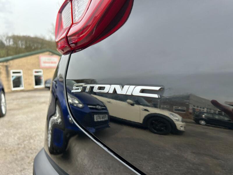 KIA STONIC