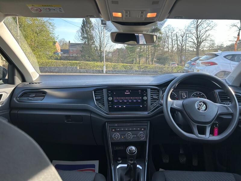 VOLKSWAGEN T-ROC