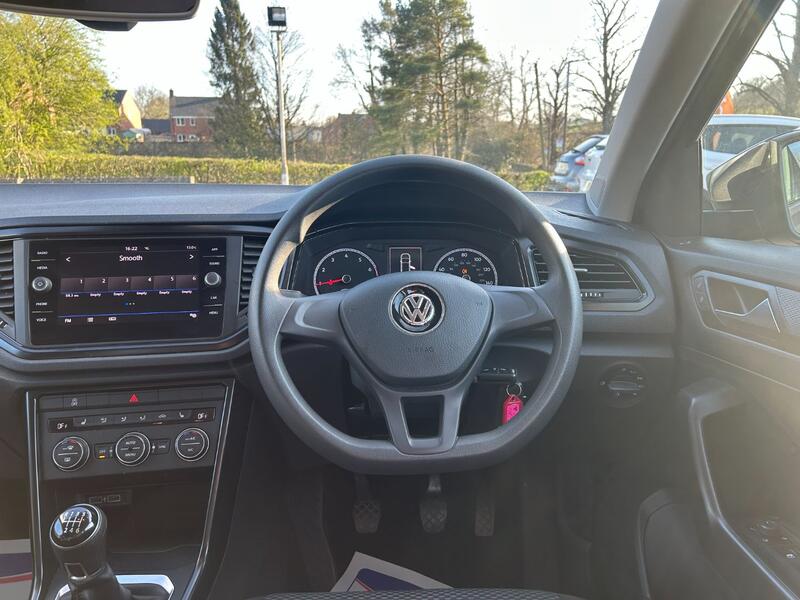 VOLKSWAGEN T-ROC