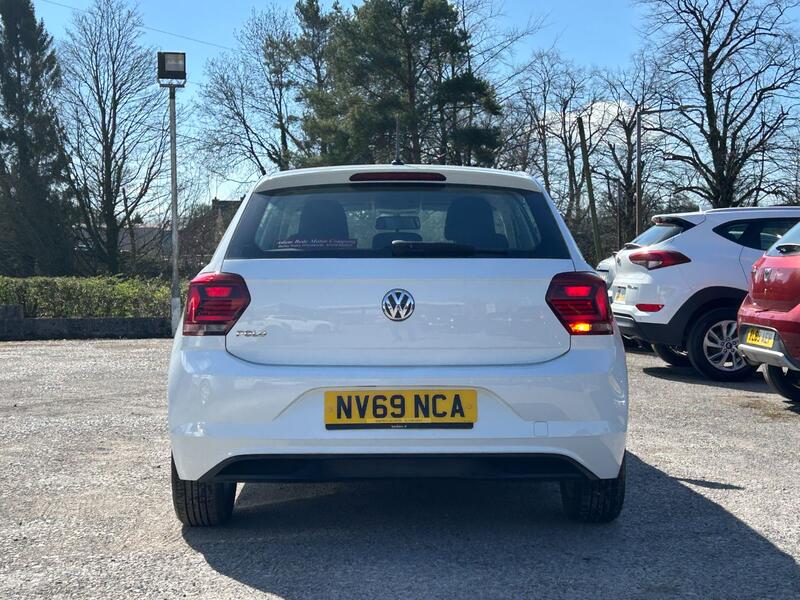 VOLKSWAGEN POLO