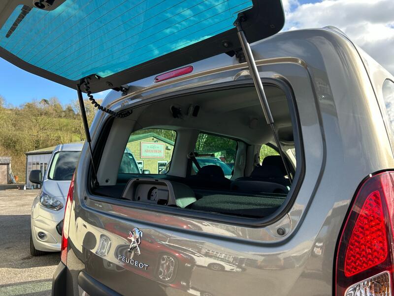 PEUGEOT PARTNER TEPEE