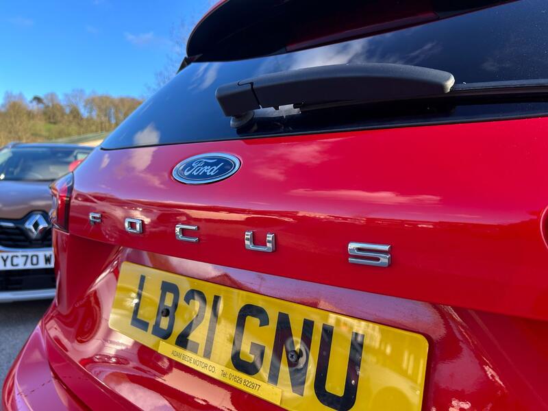 FORD FOCUS
