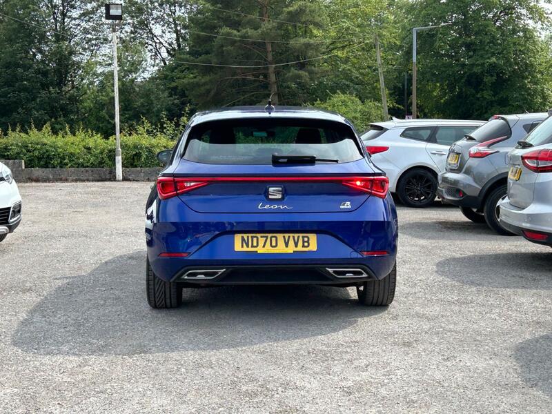 SEAT LEON