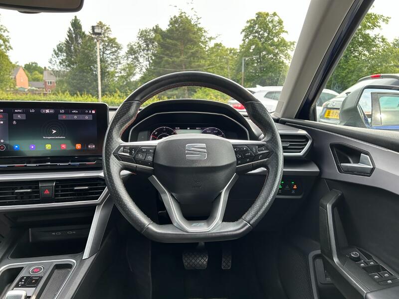 SEAT LEON