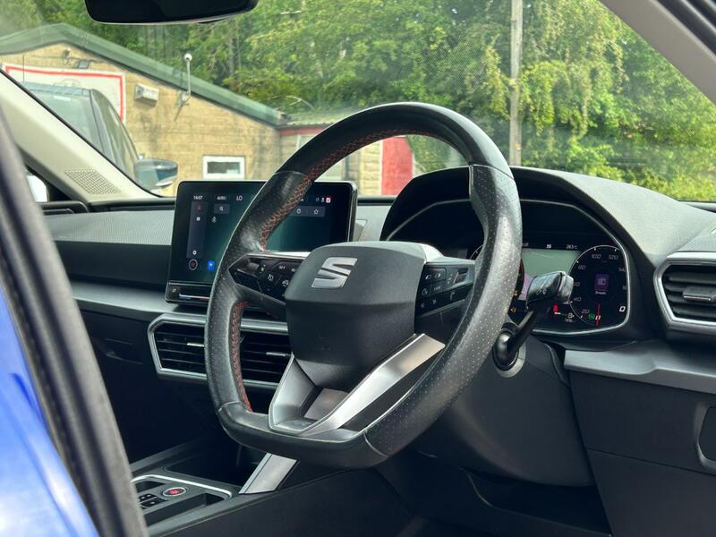 SEAT LEON