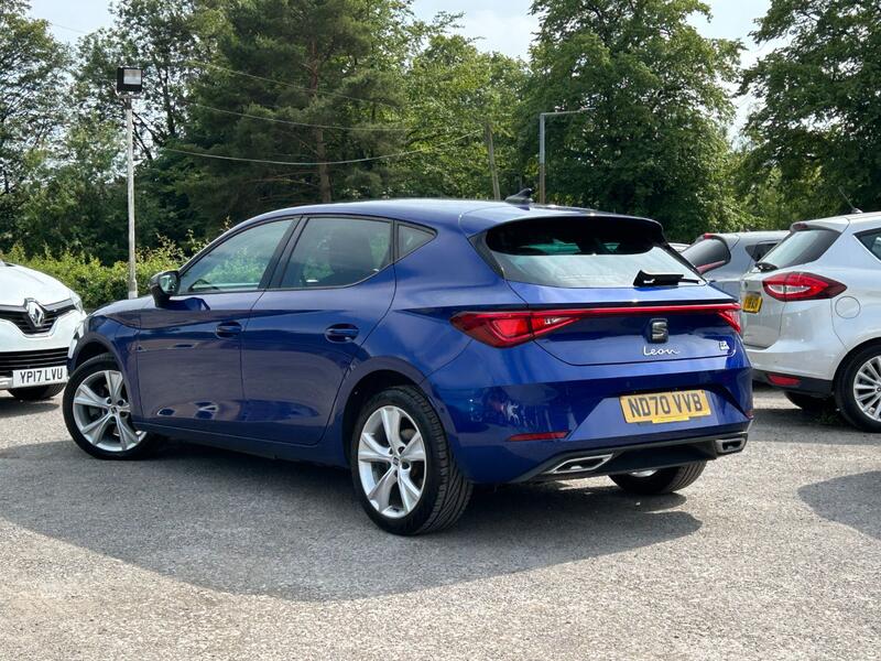 SEAT LEON