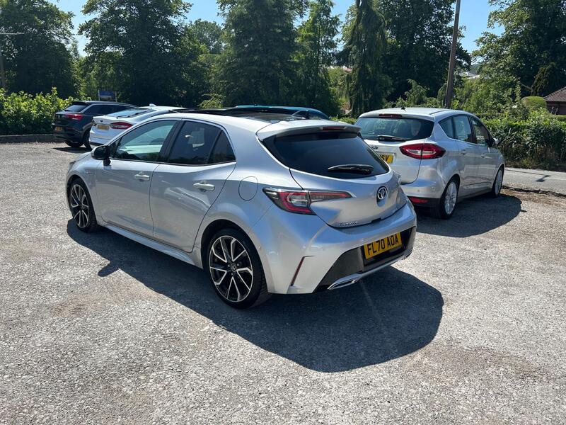 TOYOTA COROLLA