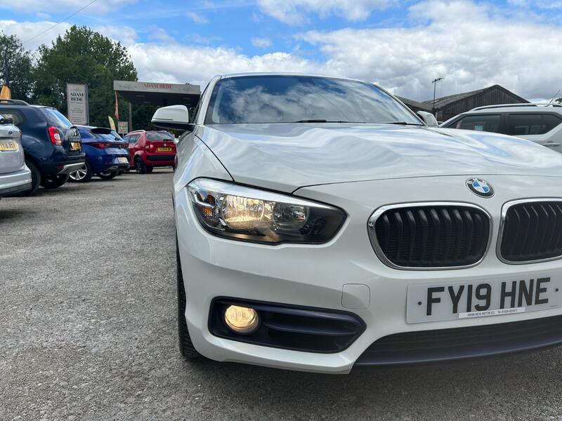 BMW 1 SERIES