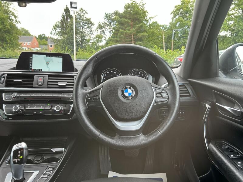 BMW 1 SERIES